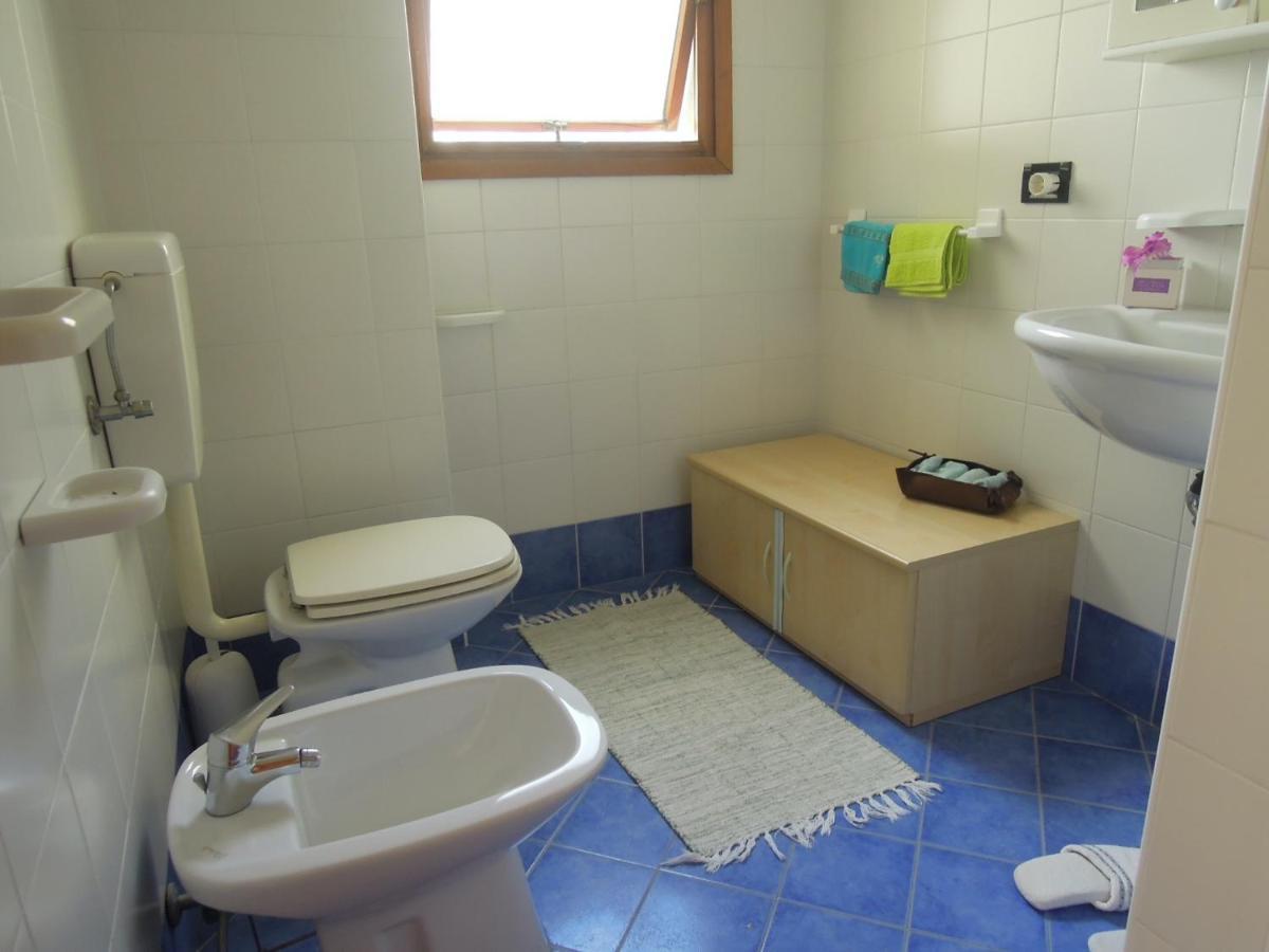 Apartment Homely 1 Bedroom Flat With Side Sea View