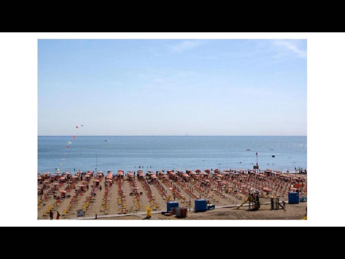 Appartamento Homely 1 Bedroom Flat With Side Sea View *